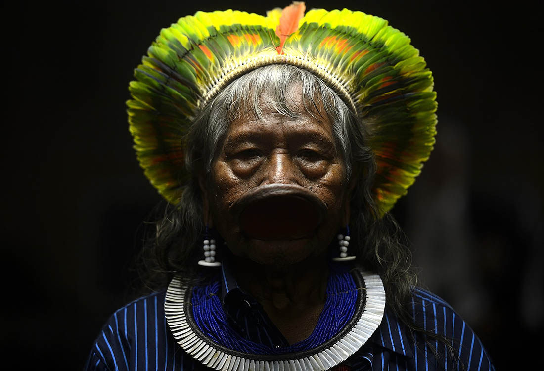 Raoni símbolo de la defensa de la Amazonía